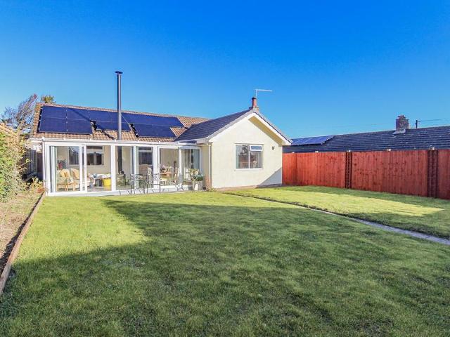 Bungalow for sale in Upper Warren House, Brean