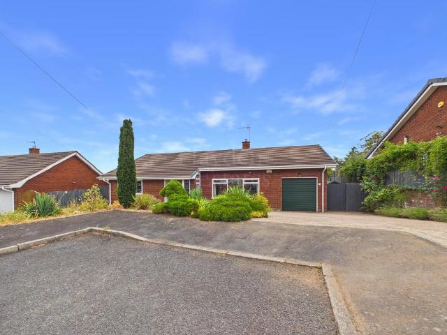 Bungalow for sale in Rushock, Worcestershire