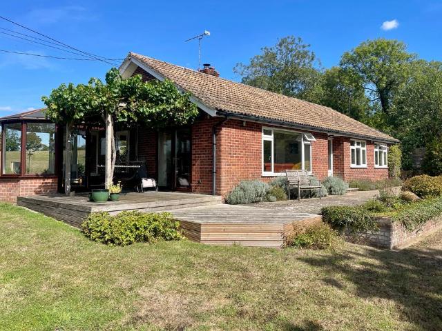 Bungalow for sale in Eastbridge, Suffolk