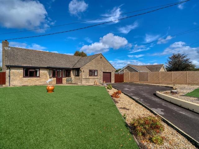 Bungalow for sale in Hazelbury Bryan