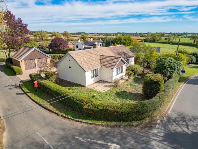 Bungalow for sale in Little Preston, Preston Capes