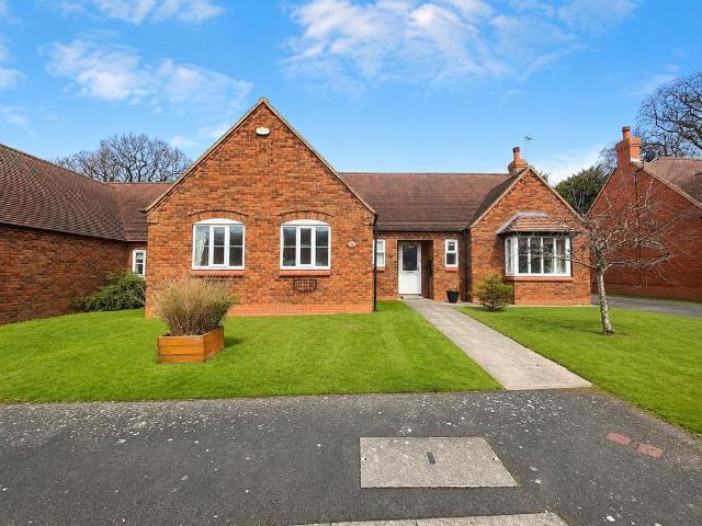 Bungalow for sale in Egginton, East Midlands