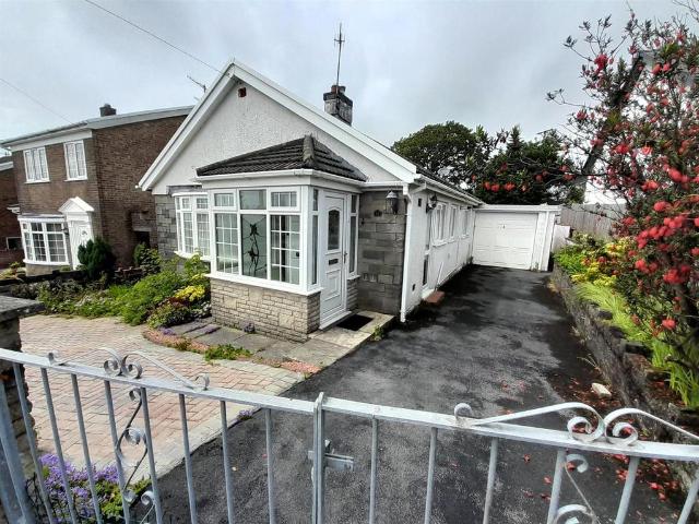 Bungalow for sale in Swiss Valley, Felinfoel