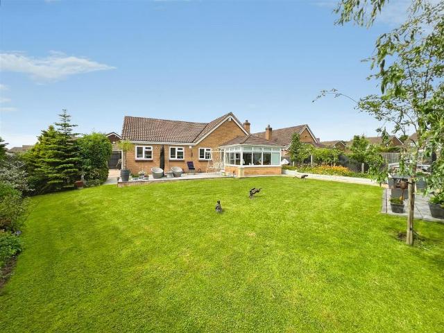 Bungalow for sale in Battlefield, Frankwell
