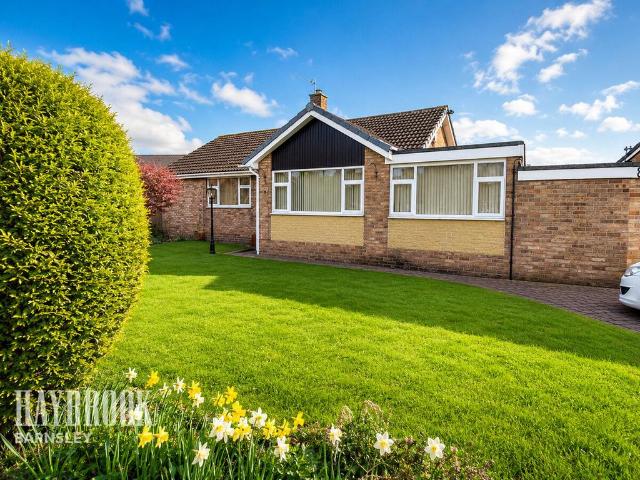 Bungalow for sale in Pogmoor, South Yorkshire