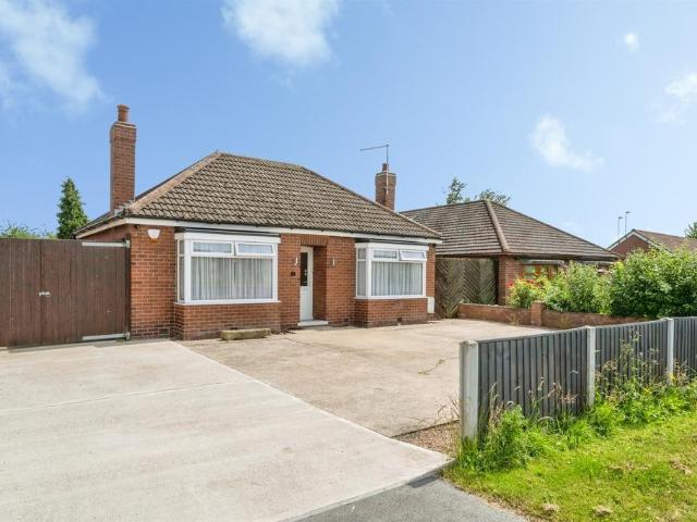 Bungalow for sale in Windsor, Crowle
