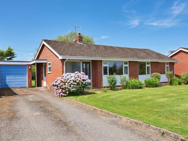 Bungalow for sale in Cobnash