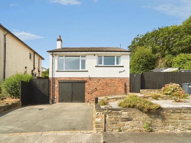 Bungalow for sale in Riddlesden, West Yorkshire