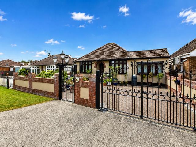 Bungalow for sale in Canvey Island