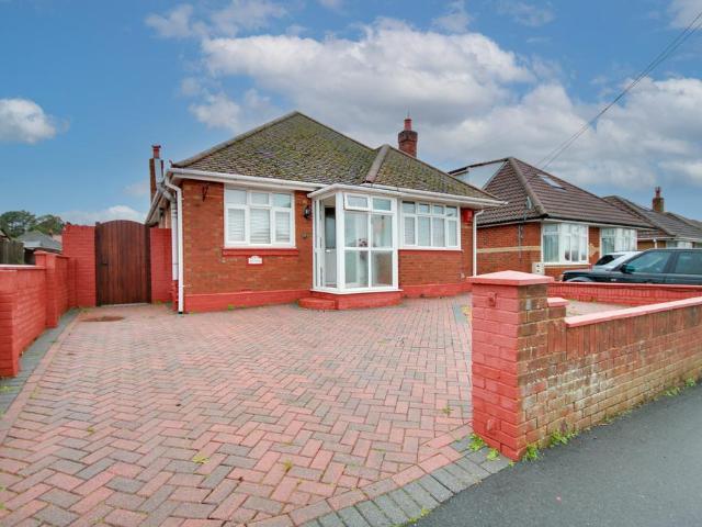 Bungalow for sale in Thornhill Park, Isle Of Man