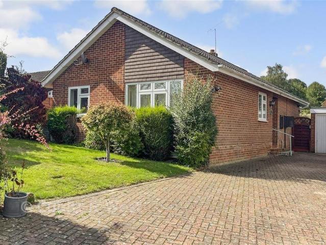 Bungalow for sale in Fole, Surrey