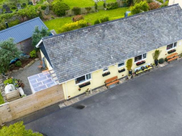 Bungalow for sale in Llwyngwril, Wales