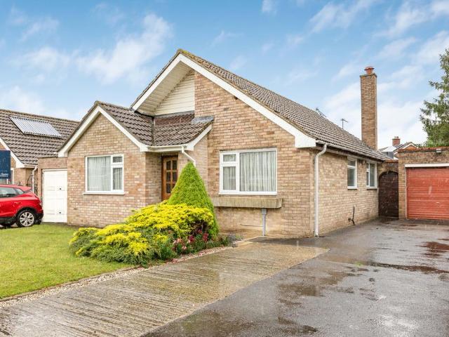 Bungalow for sale in Dromore, Oxfordshire
