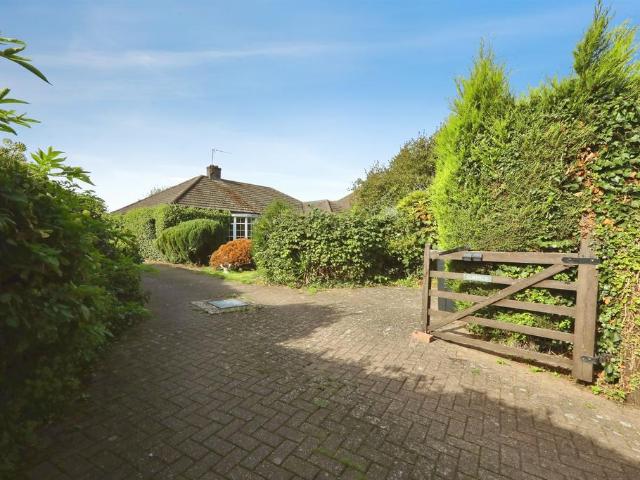 Bungalow for sale in Costhorpe, East Midlands