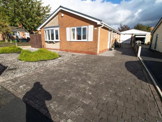 Bungalow for sale in Outwood, Bury