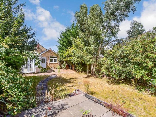 Bungalow for sale in Midway, Kent