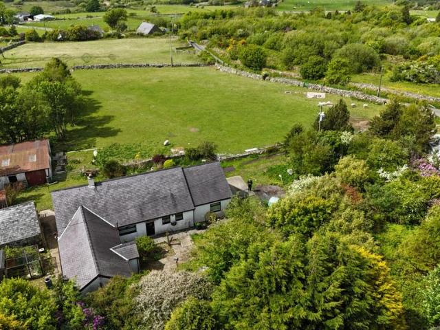 Bungalow for sale in Llanllyfni