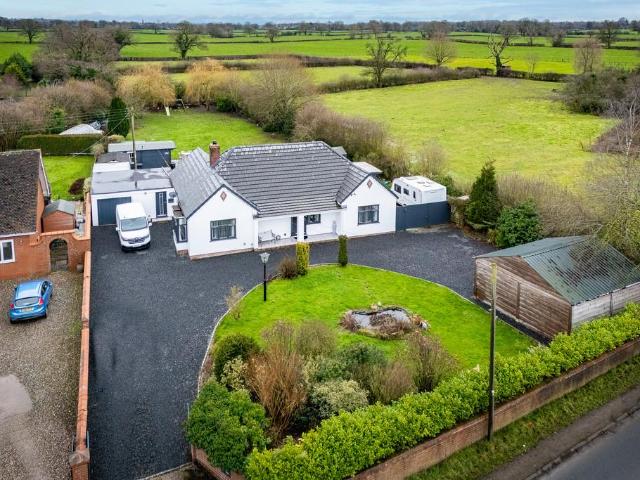 Bungalow for sale in Bronington, Wales