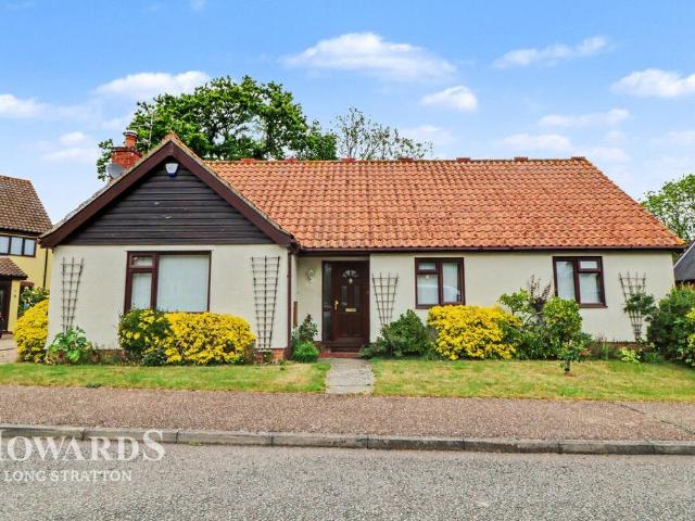 Bungalow for sale in Bedingfield, Suffolk