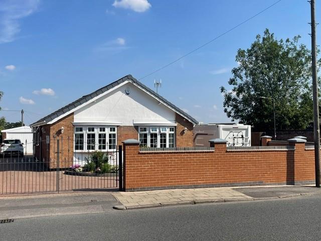 Bungalow for sale in Potters Corner, East Midlands