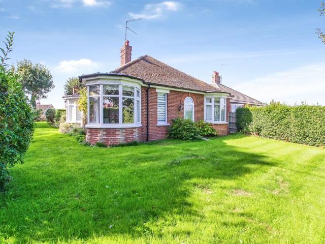 Bungalow for sale in Gosberton Clough, Lincolnshire