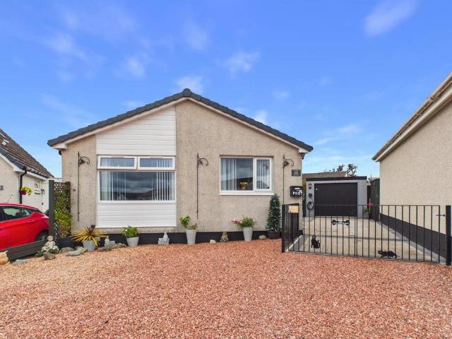 Bungalow for sale in Oakbank, Moneydie