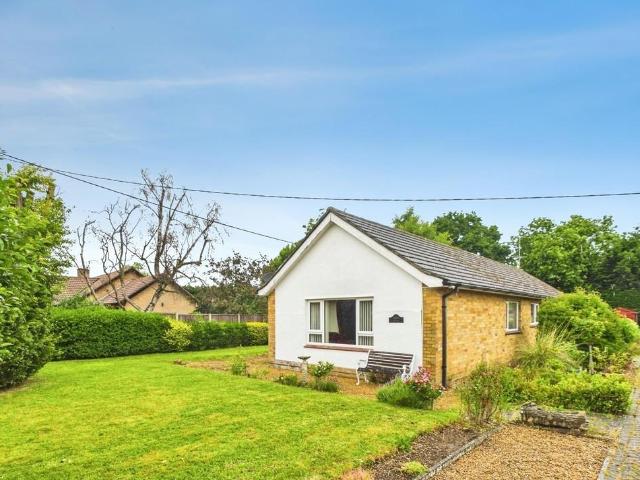 Bungalow for sale in Eastbridge, Suffolk