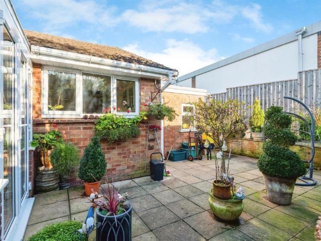 Bungalow for sale in Denecroft, Bromsberrow Heath