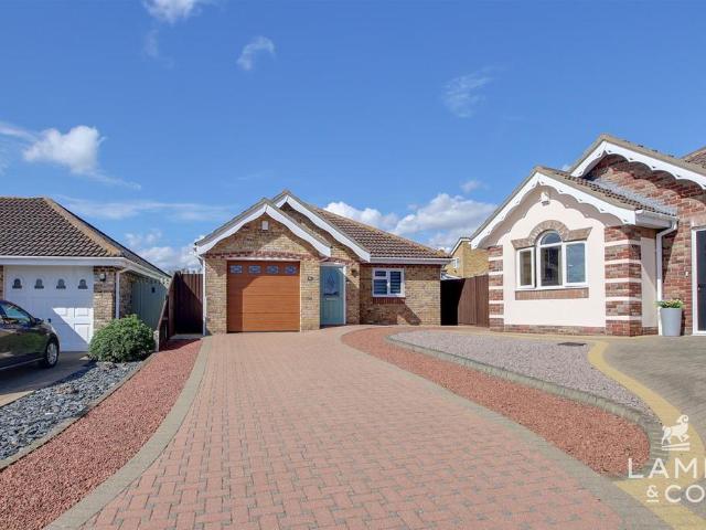 Bungalow for sale in Clacton-on-Sea, Tendring