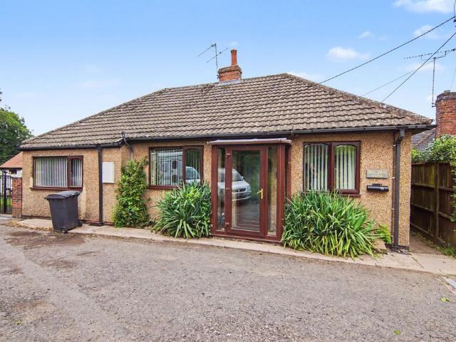 Bungalow for sale in Gun Hill, West Midlands