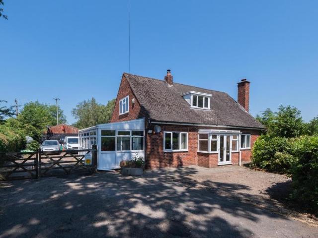 Bungalow for sale