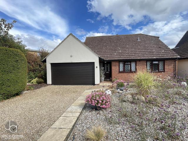 Bungalow for sale in Fordham Heath, Essex