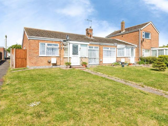 Bungalow for sale in Eastbridge, Suffolk