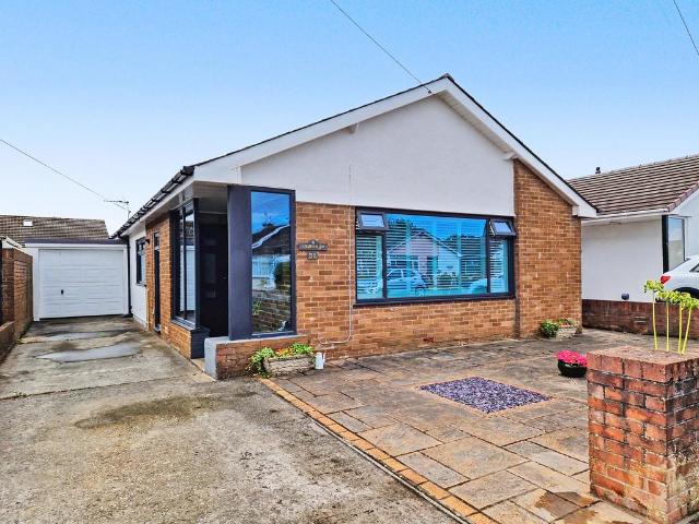 Bungalow for sale in Porthcawl, Nottage