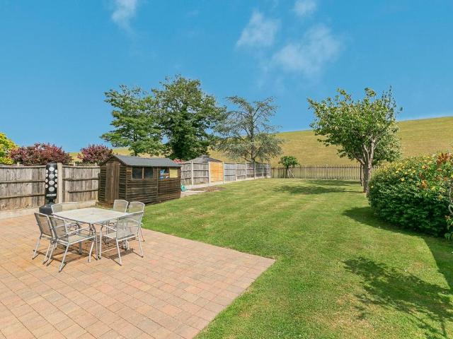 Bungalow for sale