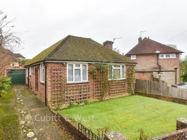 Bungalow for sale in Fole, Surrey