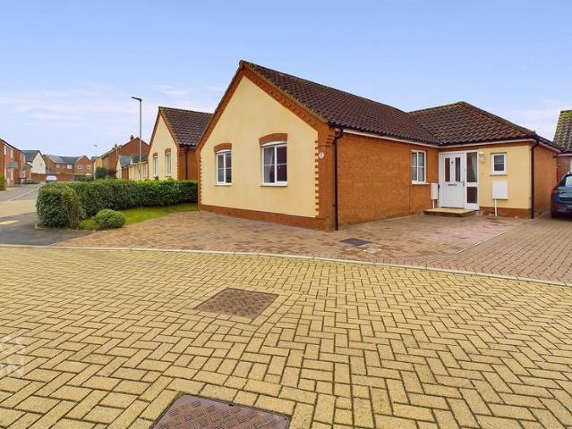 Bungalow for sale in Redenhall with Harleston, Burgh St Peter