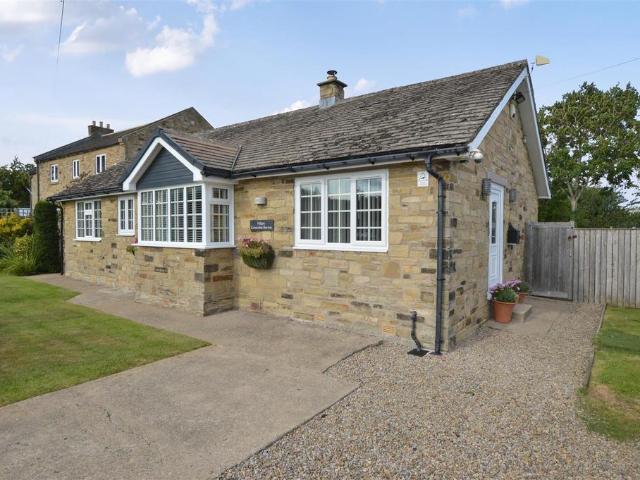 Bungalow for sale in Constable Burton, North Yorkshire