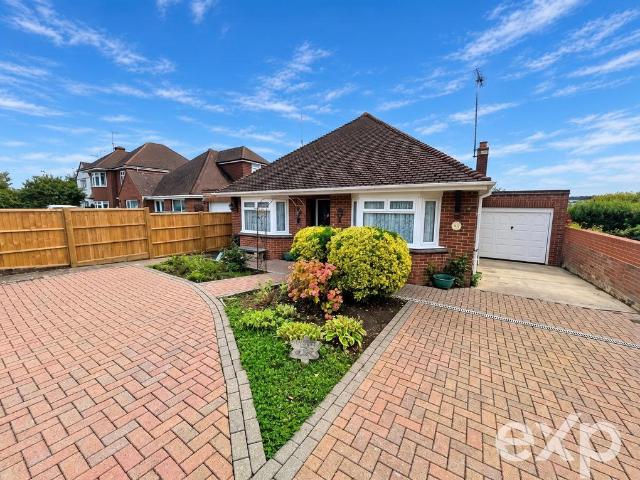 Bungalow for sale in Barming, Midway