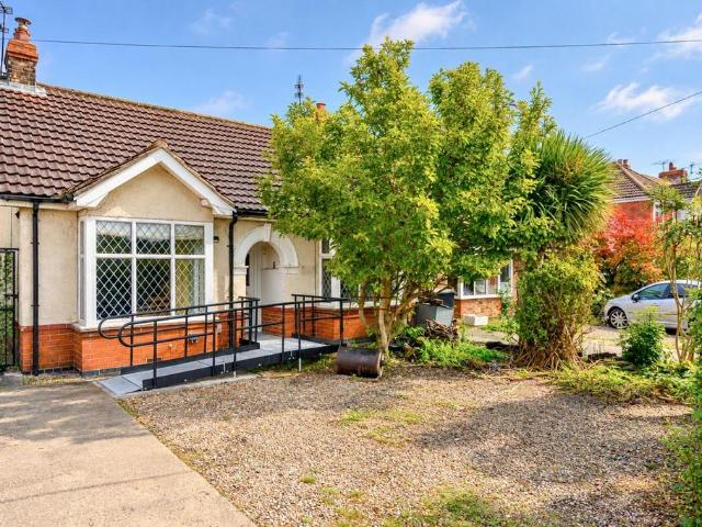 Bungalow for sale in Hopgrove, Huntington