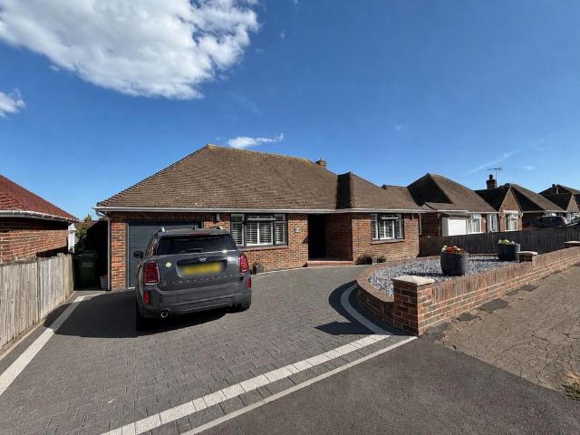 Bungalow for sale in Pebsham, Heathlands