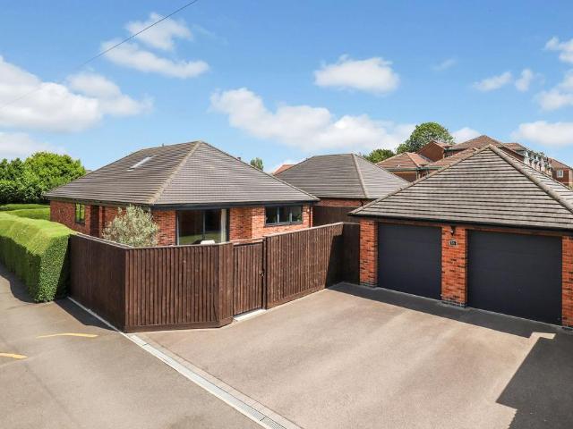 Bungalow for sale in Woodthorpe, Gedling