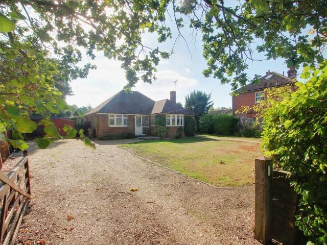 Bungalow for sale in Ashurst Bridge, Hampshire