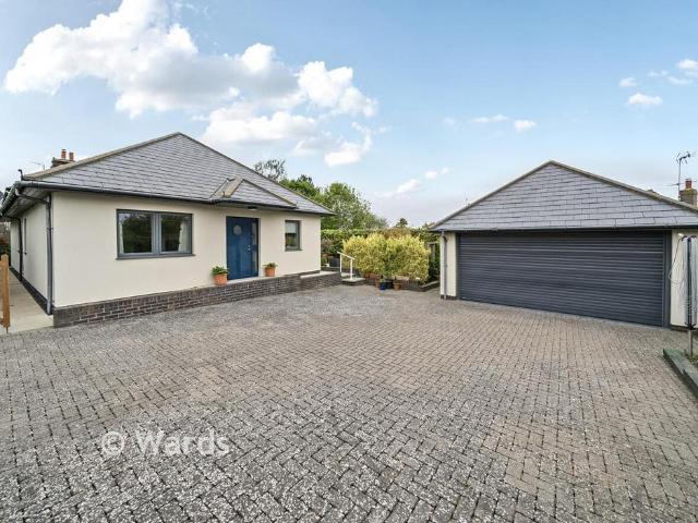 Bungalow for sale in Wingham, Ash