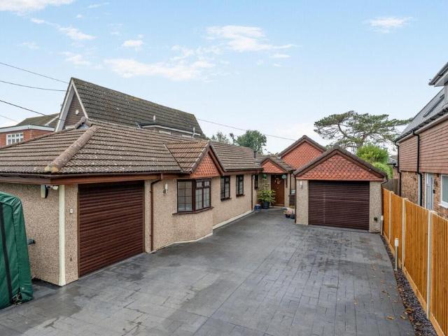 Bungalow for sale in London Borough of Bromley, Greater London