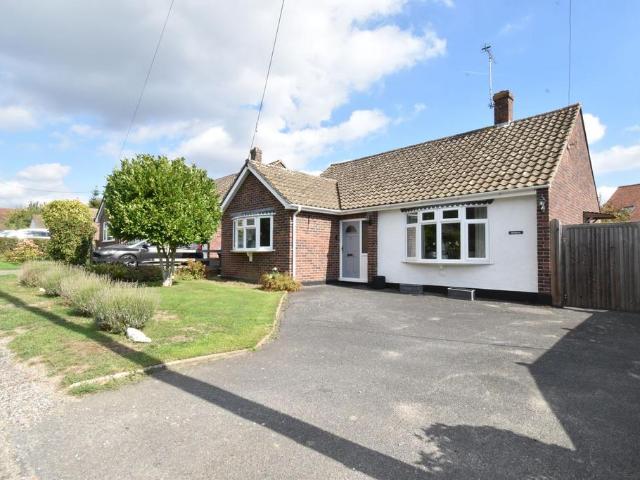 Bungalow for sale in Midway, Kent
