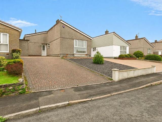 Bungalow for sale in Mount Wise