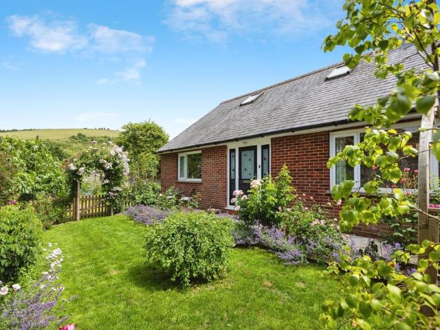 Bungalow for sale in Bolton Low Houses, Hampshire
