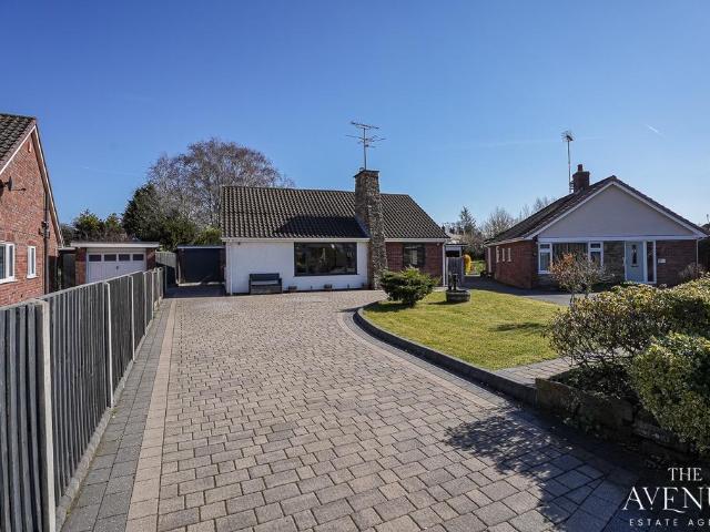 Bungalow for sale in Baldwins Gate, Butterton