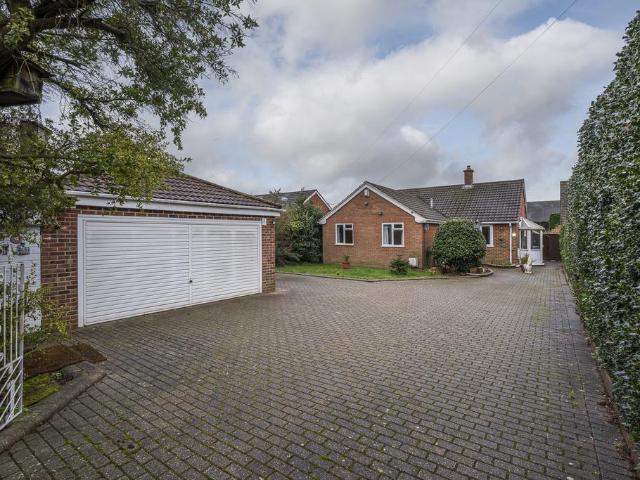 Bungalow for sale in Fleetend, Fareham